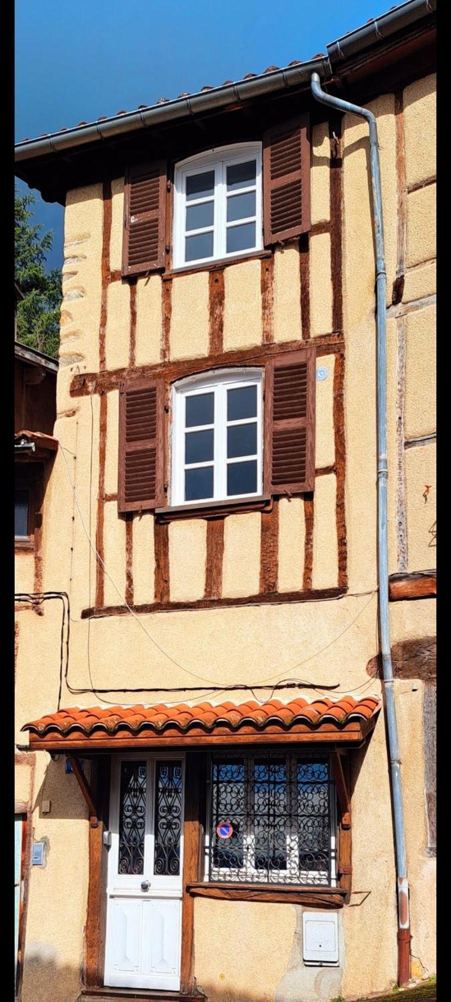 Charmant Duplex A Thiers, Vue Sur La Chaine Des Puys Екстер'єр фото