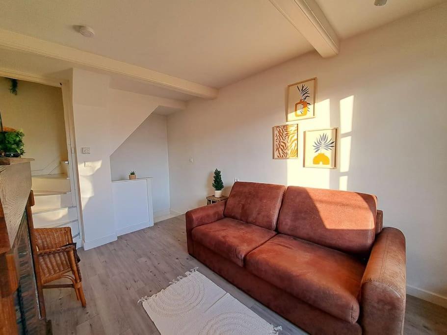 Charmant Duplex A Thiers, Vue Sur La Chaine Des Puys Екстер'єр фото
